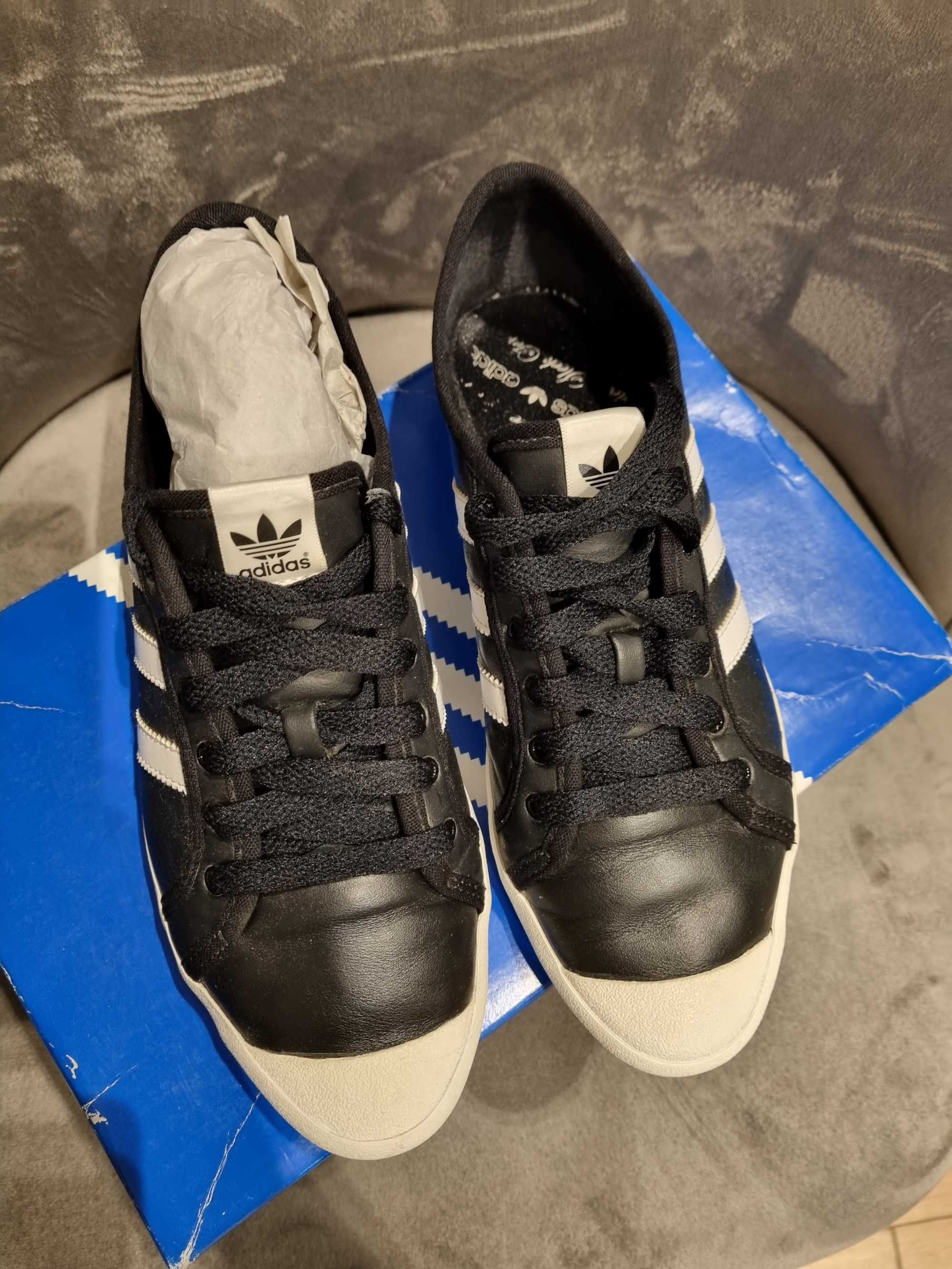 Adidas  оригинални 37 1/3