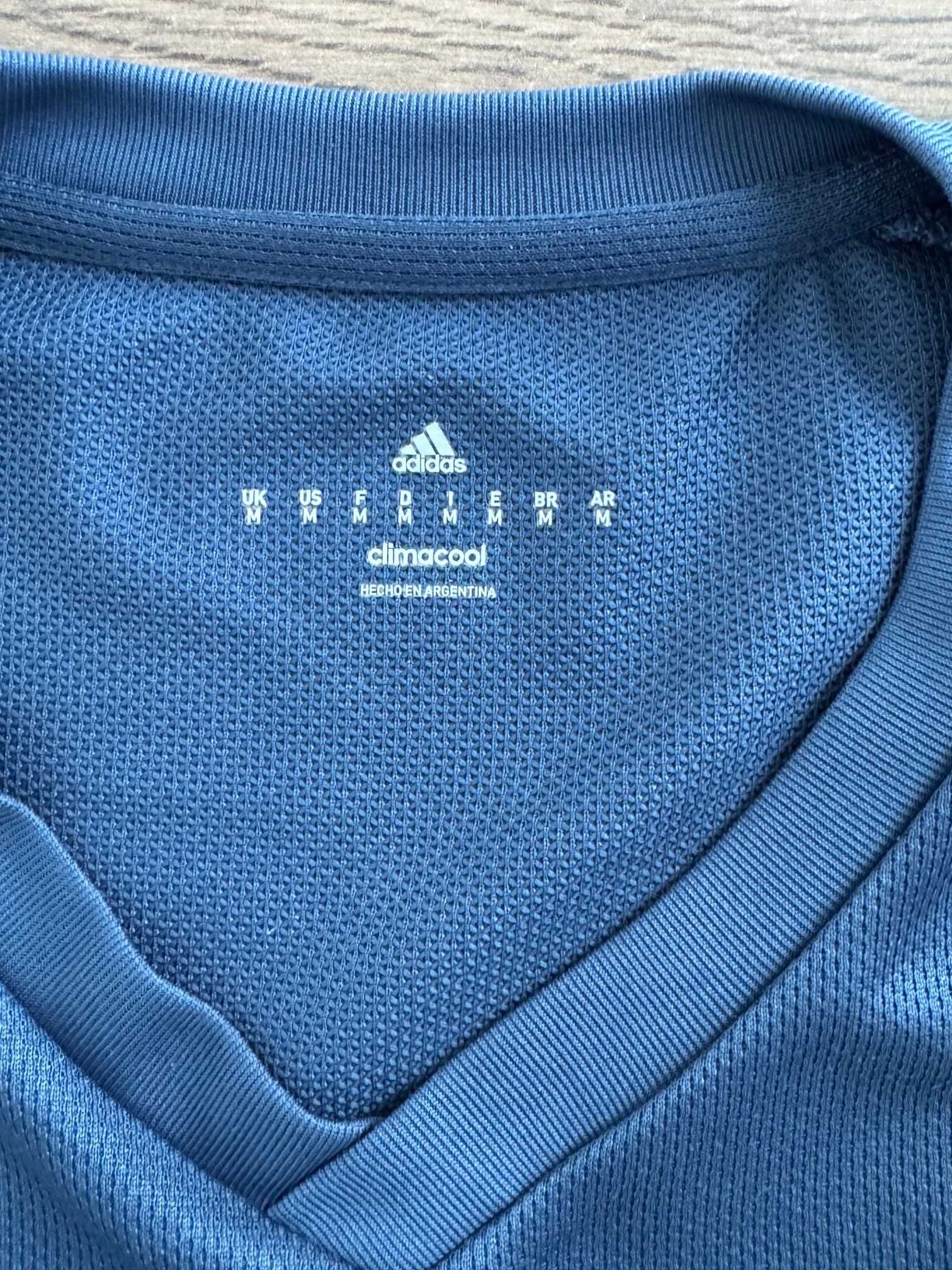 Брутална! Оригинална тениска Adidas Argentina (M)