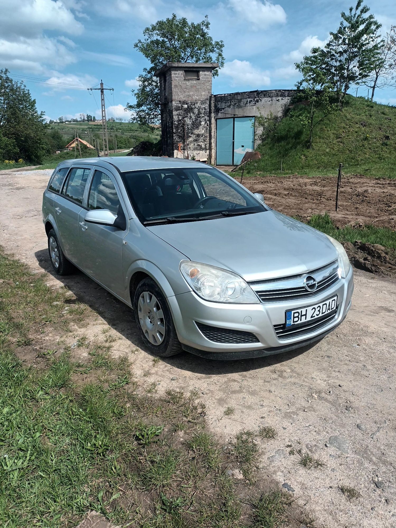 Vând Opel Astra H