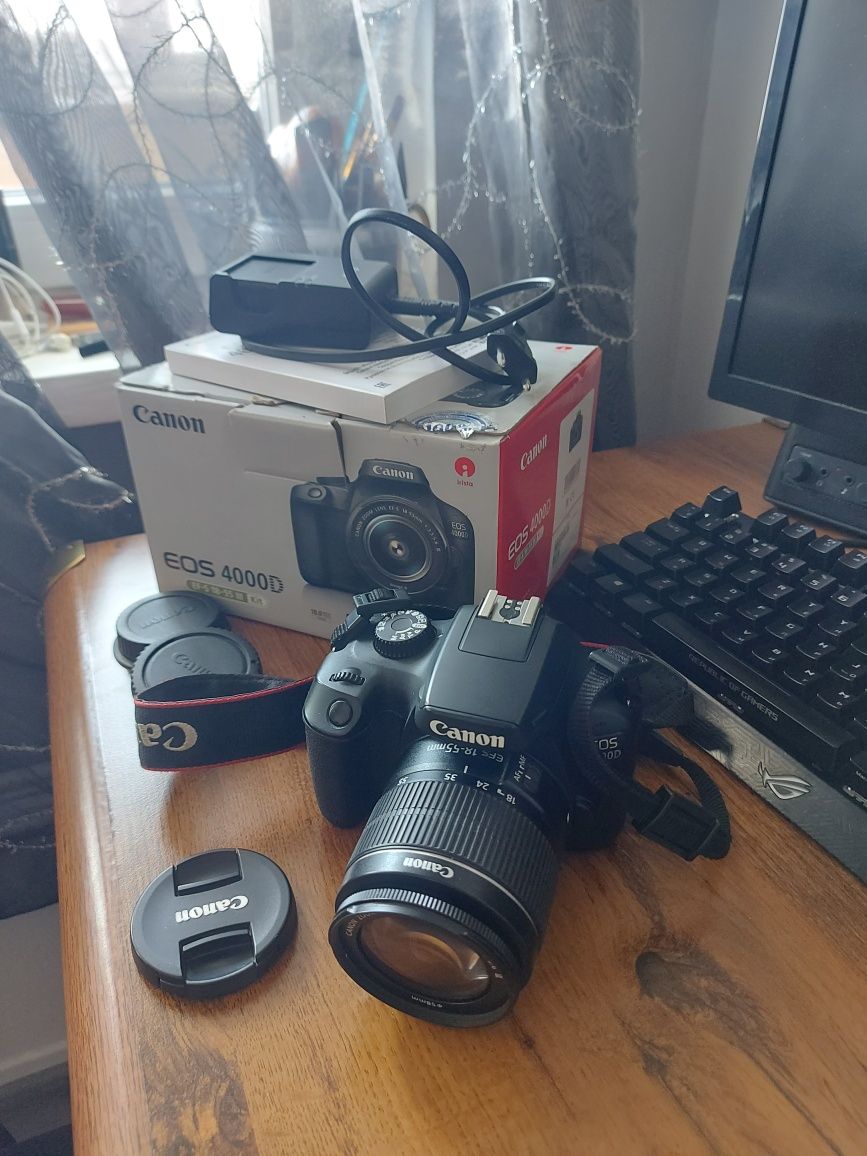 Продам фотоаппарат Canon EOS 4000D Kit. Срочно.