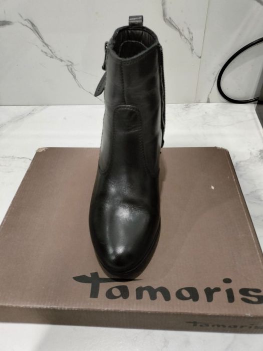 Продам ботинки нат. Кожа 39 размер Tamaris