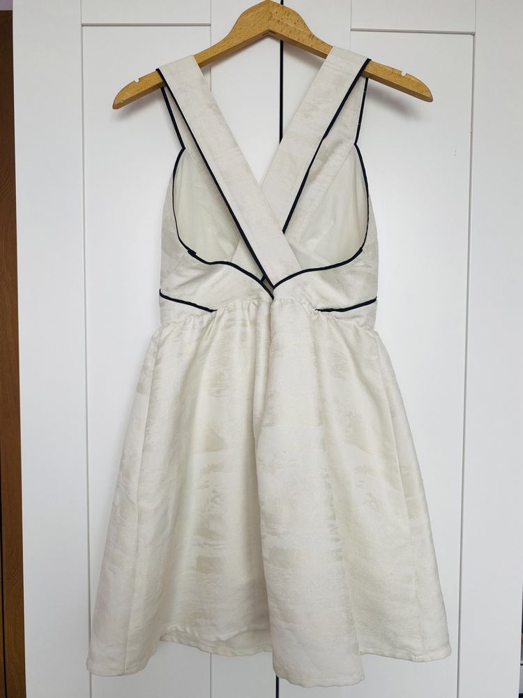 Къса бяла рокля с презрамки H&M