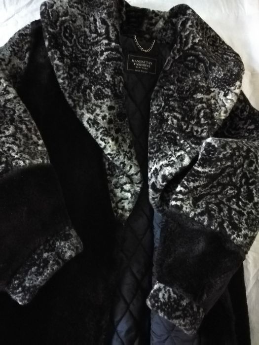 Дебело зимно палто с Ватирана подплата.