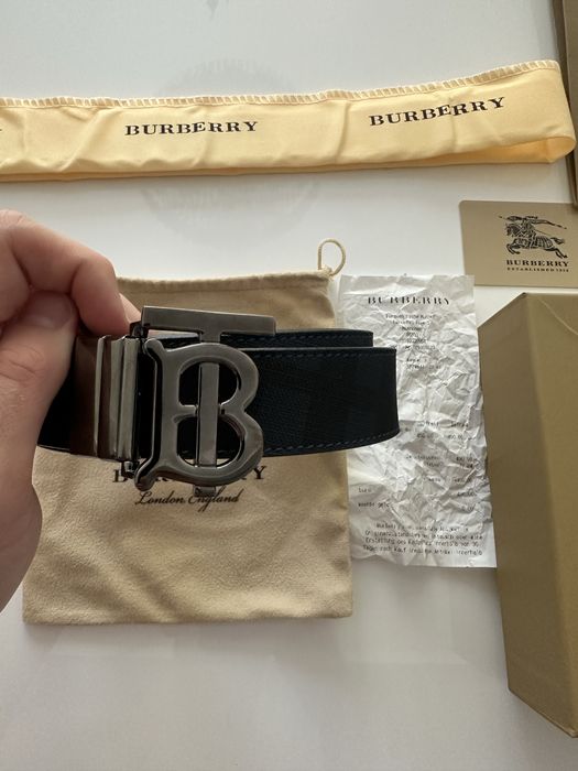 Curea Burberry nou