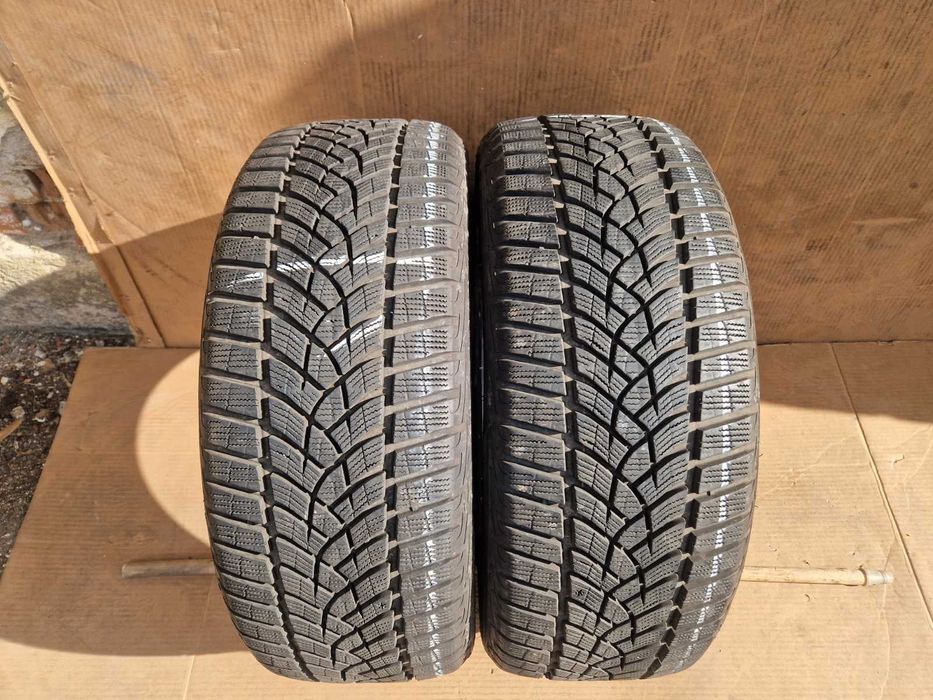 2 Goodyear R19 225/45
Зимни гуми 
DOT4821