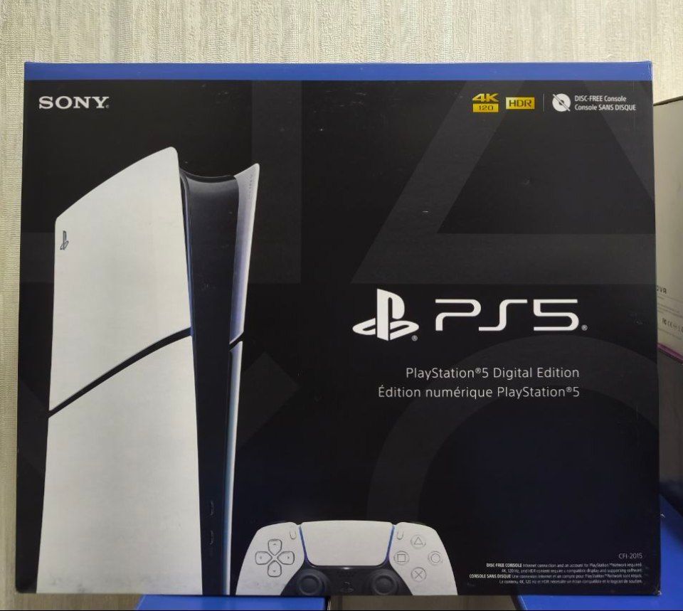 Playstation 5 Slim - 20 игр, почти новая