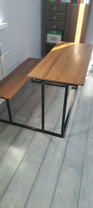 Срочно продам парты школные