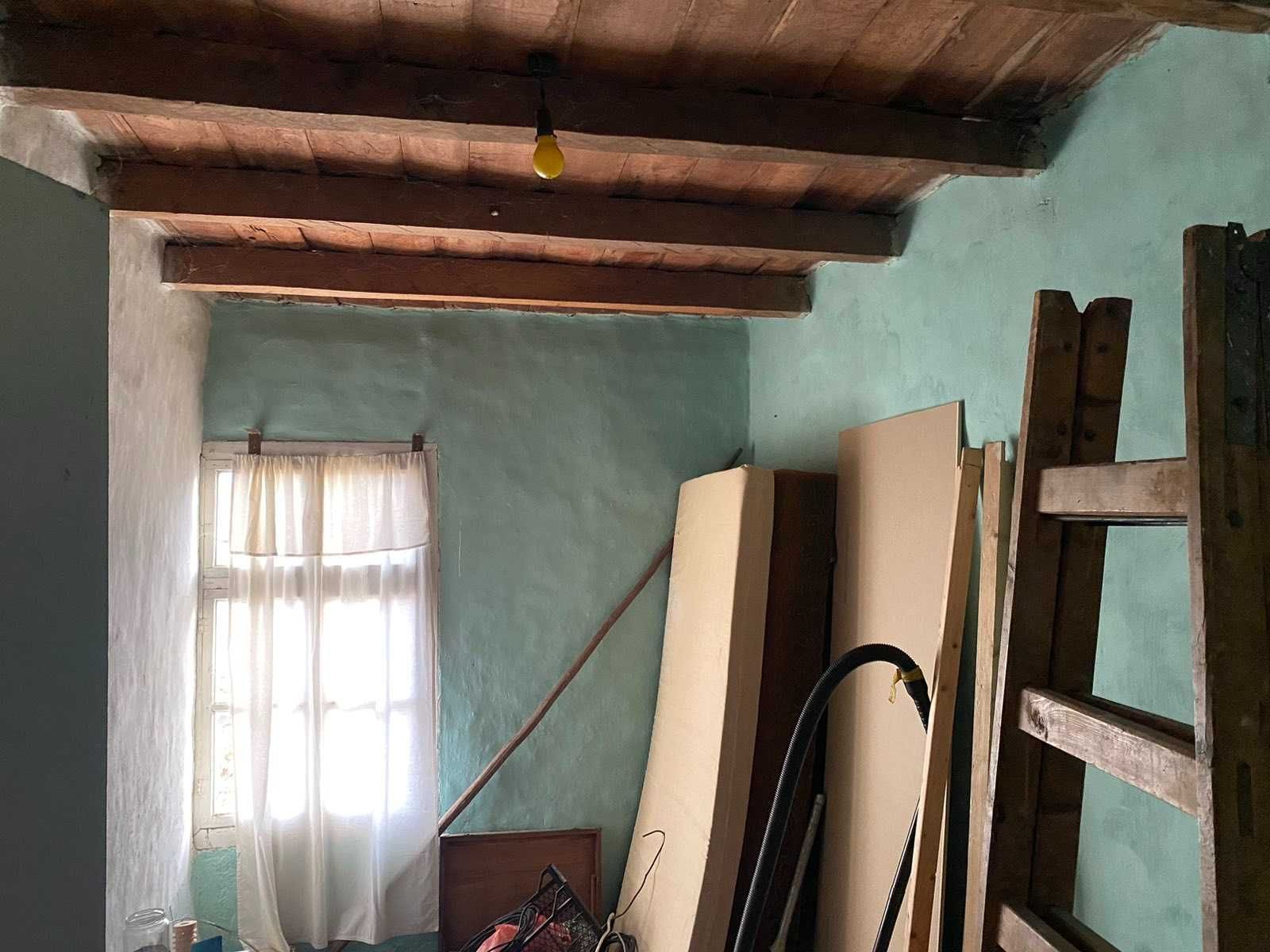 КЪЩА с двор 815 кв.м., село Певците