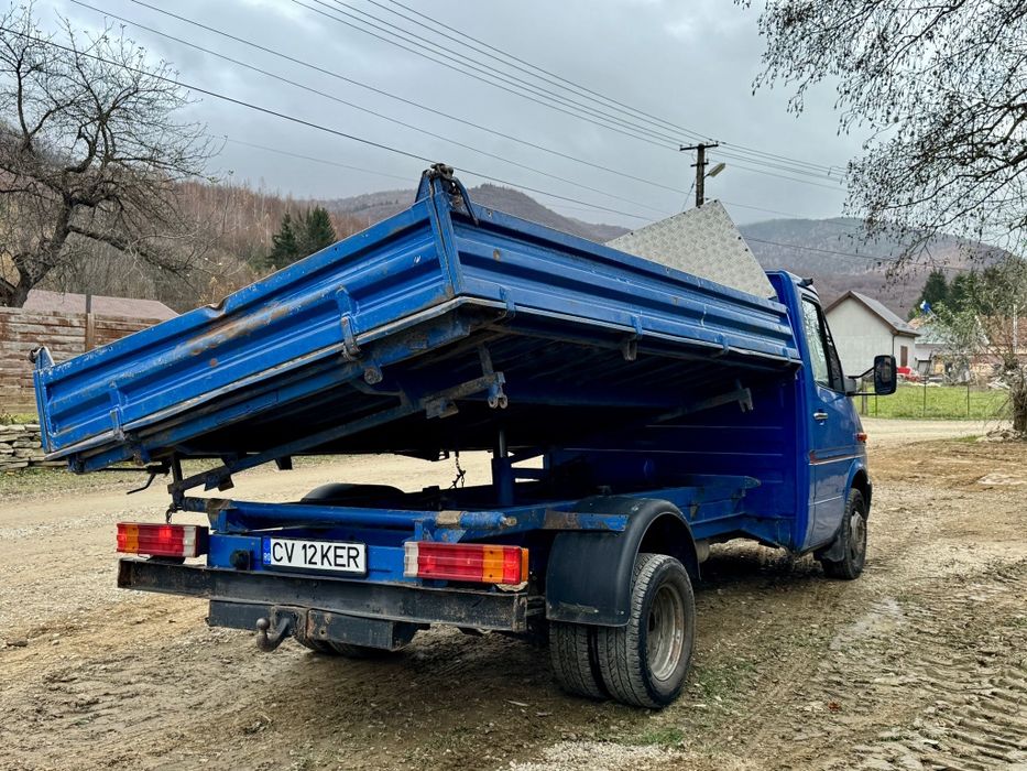 Vând Mercedes Sprinter 413 basculabil pe 3 părți
