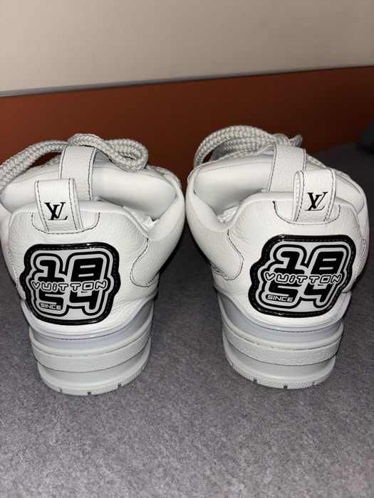 Lv skate big flower grey