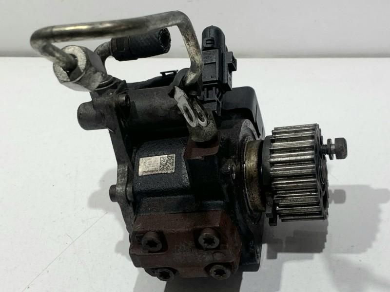 Pompa injectie Volkswagen Passat B6 3C (2005-2010) 1.6 tdi CAY 03L130755H