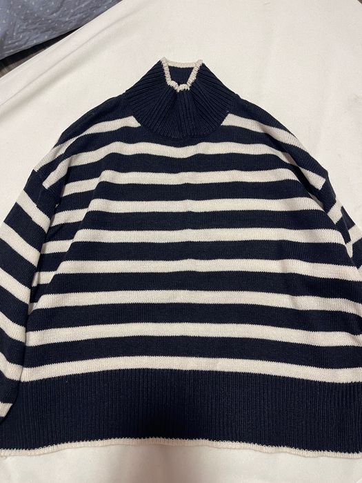 Блузи пуловери топове