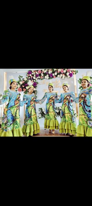 Платья с необычным рисунком 20000