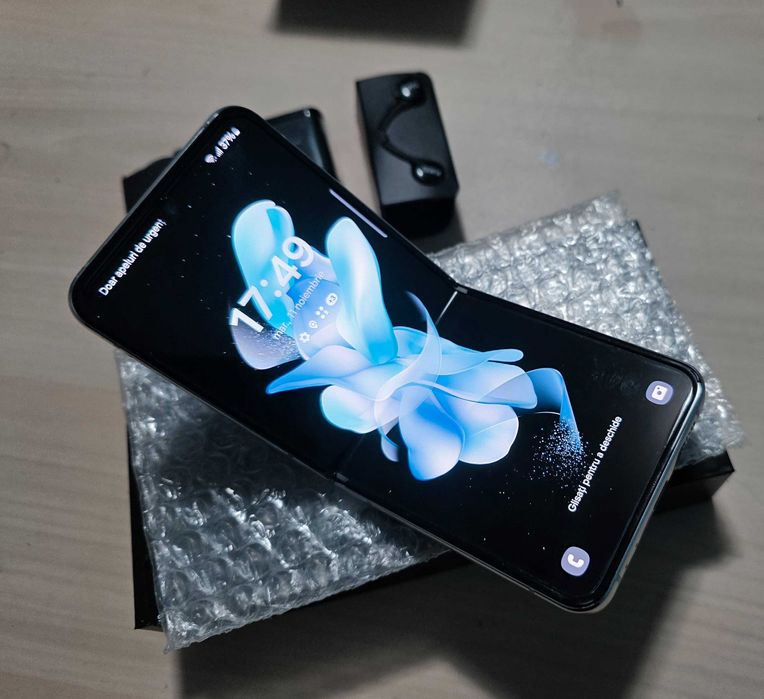 Ocazie !.Ca si Nou !!.Sams.Z Flip 4, 5G,256 Gb !
