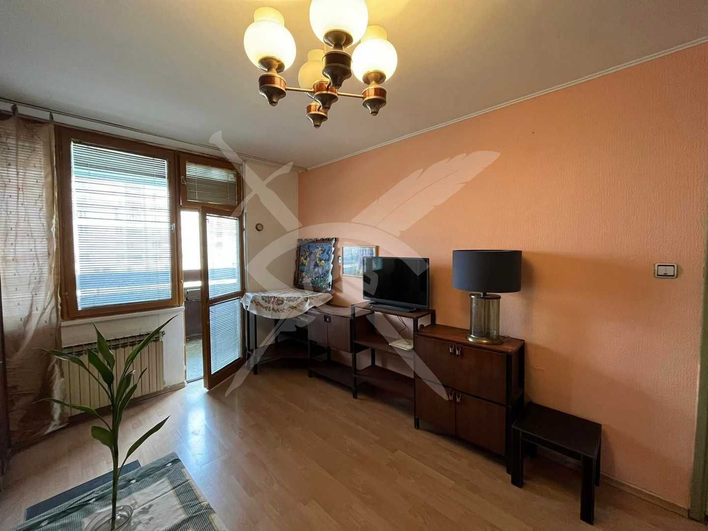 Двустаен апартамент в кв. Зона Б-5 № 79317
