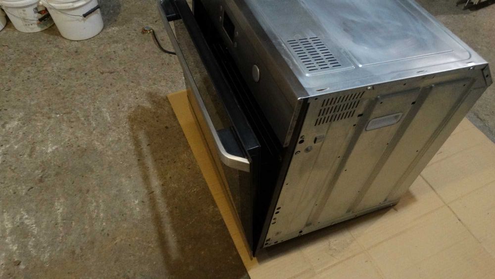 Фурна за вграждане BEKO