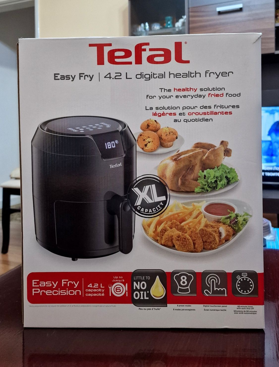 Продавам фритюрник с горещ въздух  еър фрайър TEFAL Easy Fry 4.2 L
