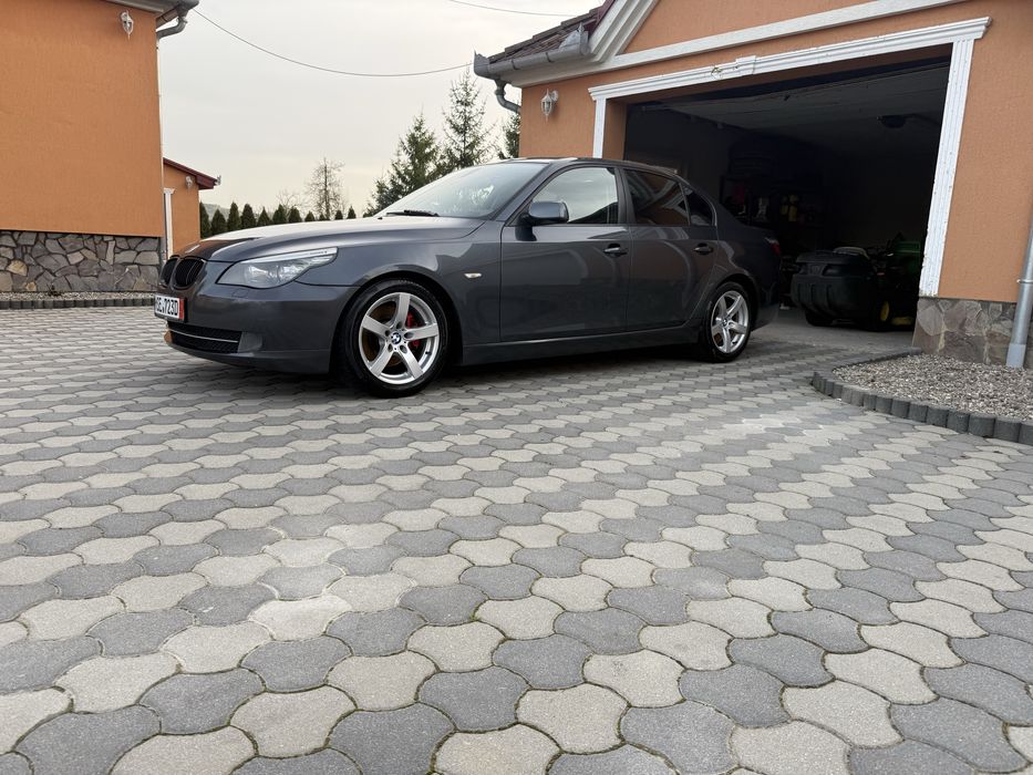 Bmw e60 facelift 523i