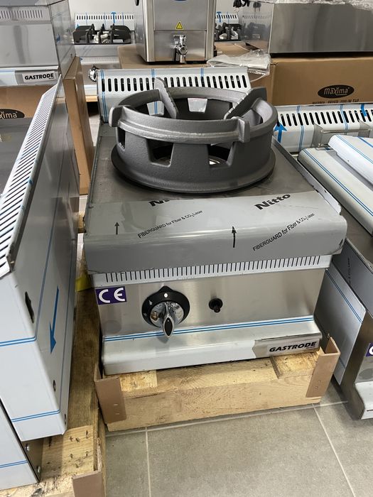 професионален газов котлон/ уок