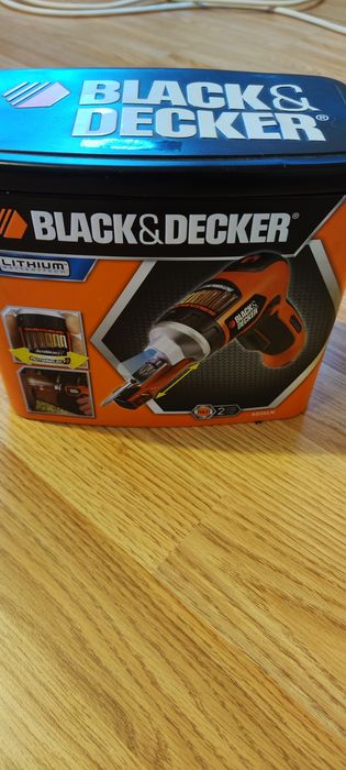 Акумулаторна отвертка black and decker