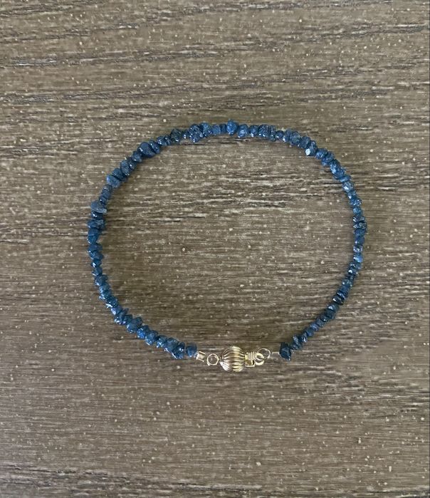 Bratara cu diamante brute albastre si aur 14k