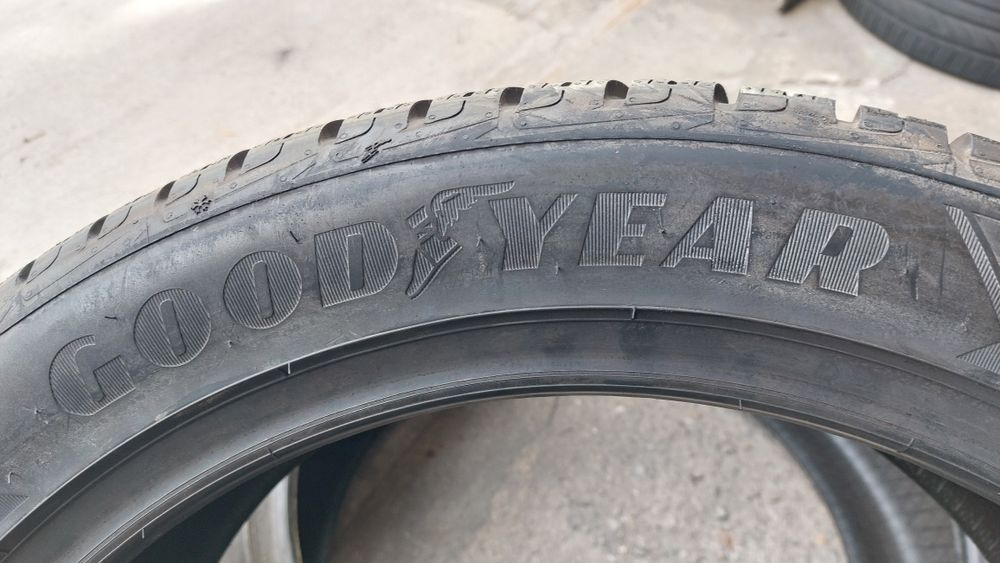 Нови гуми 245/45/20 Goodyear Ultragrip Performance 2 броя