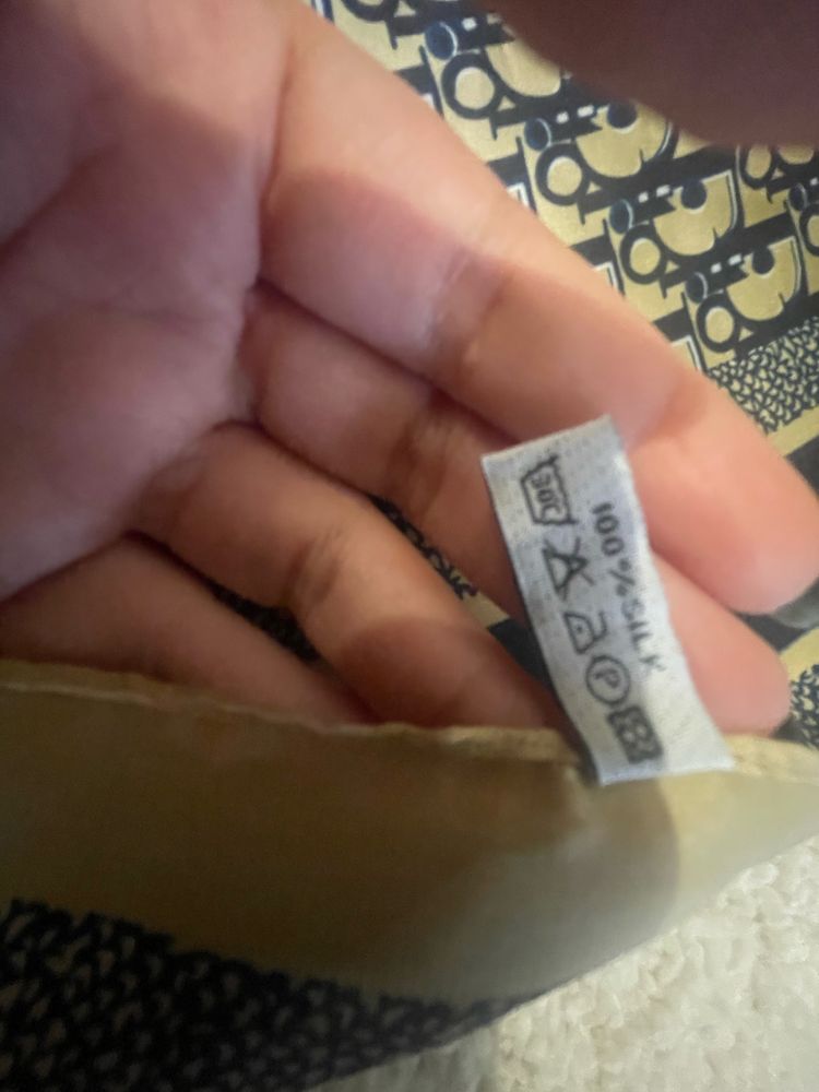 Esarfa matase Christian Dior + cutie + saculet