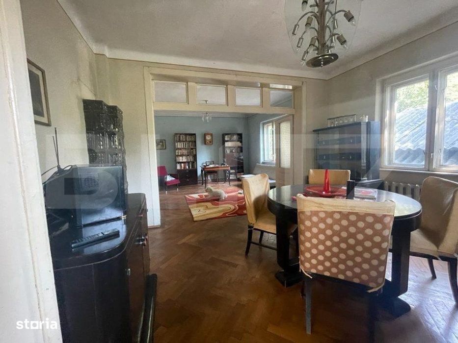 Casa, 180 mp, teren, 700mp, zona Central