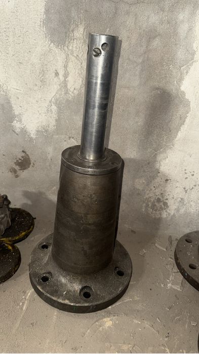 шпиндель расточного станка 2е78п