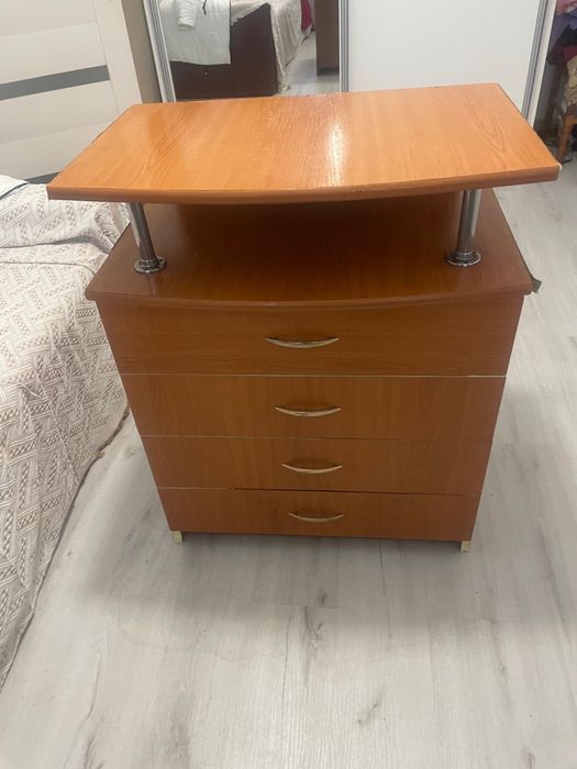 Comodă tv cu sertare . Oferim transport