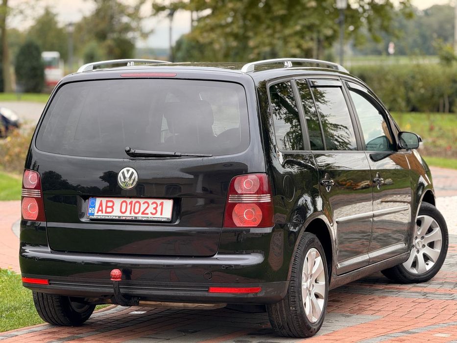 Vând VW Touran 2.0 Diesel 7 Locuri