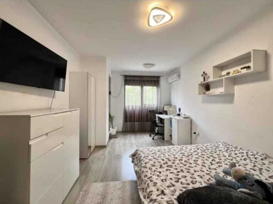 Продава се Тристаен апартамент в Варна, Бриз - 133 кв.м за 2369 €/кв.м - Снимка #5