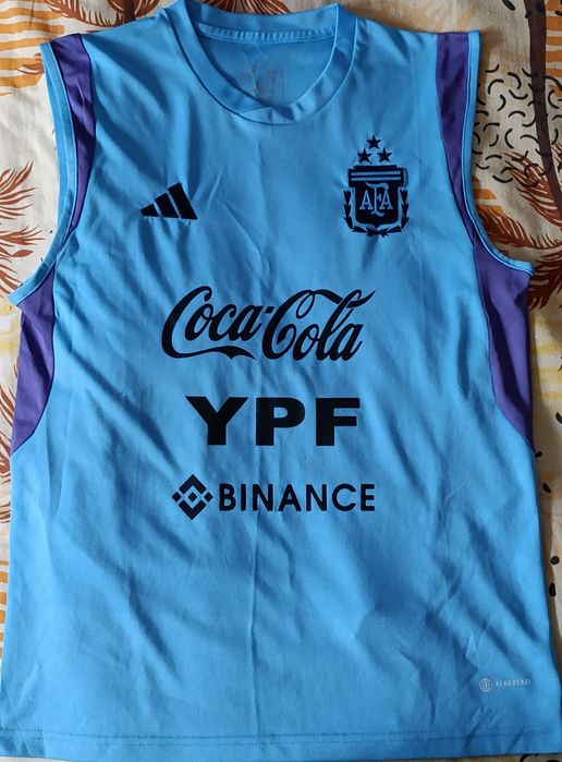 Vând maiouri Puma+maiou Argentina adidas