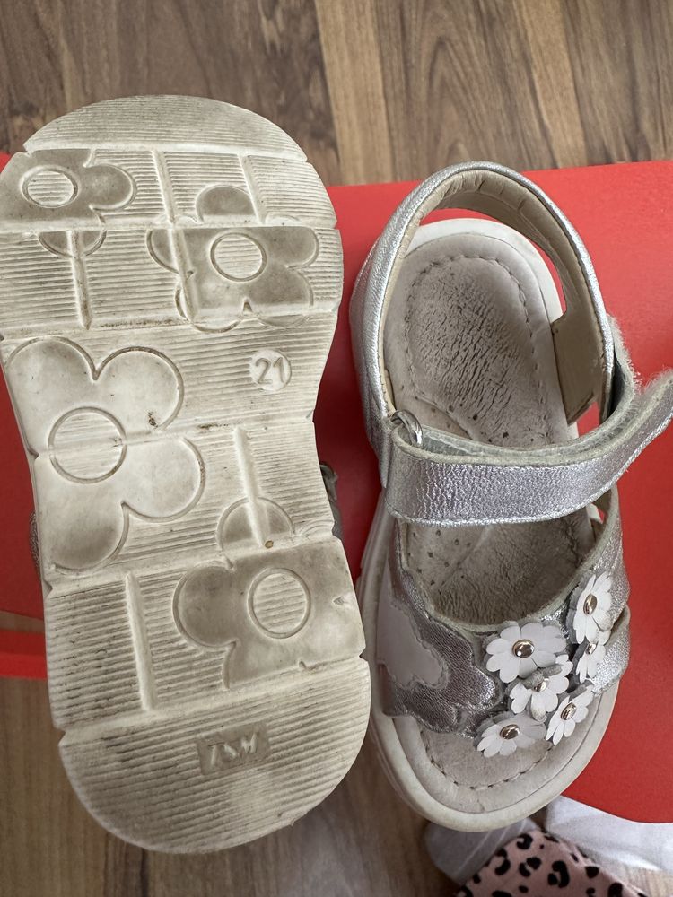Sandale Baby Avus marimea 21