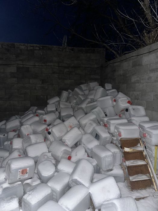 Продам канистры 20литров