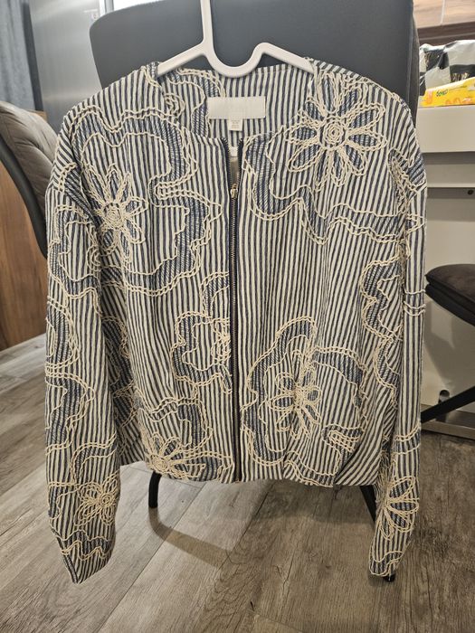 Страхотно яке / бомбър на Zara