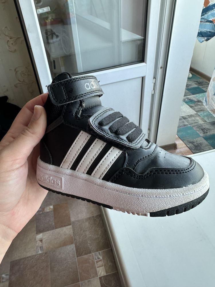 Детские кроссовки Adidas original
