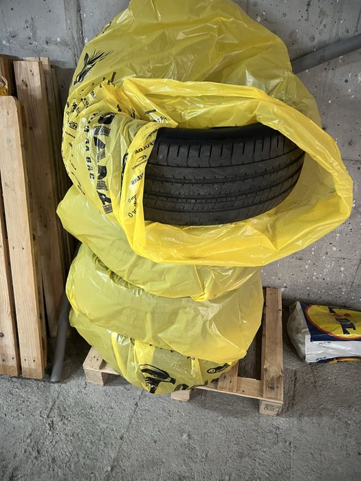 Pirelli P zero 255/40/R19 96w Runflat