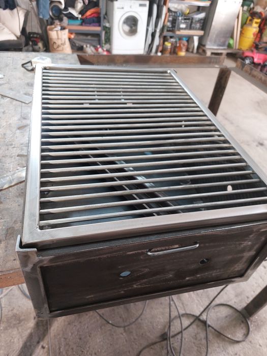 Gratar inox cu dimensiunea dorita