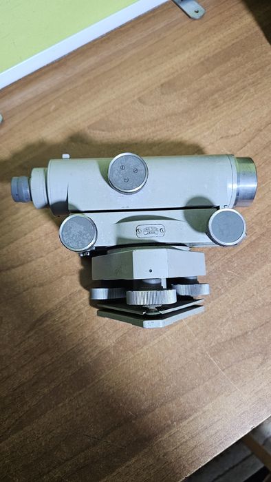 Instrument de nivelare carl zeiss jena 030