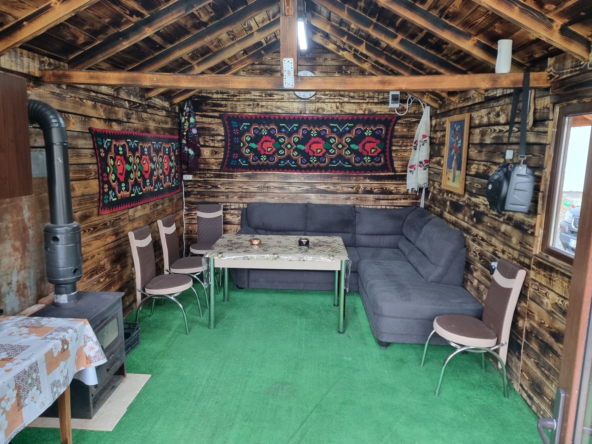 Cabana de închiriat.  Someșul Cald -Tarnița