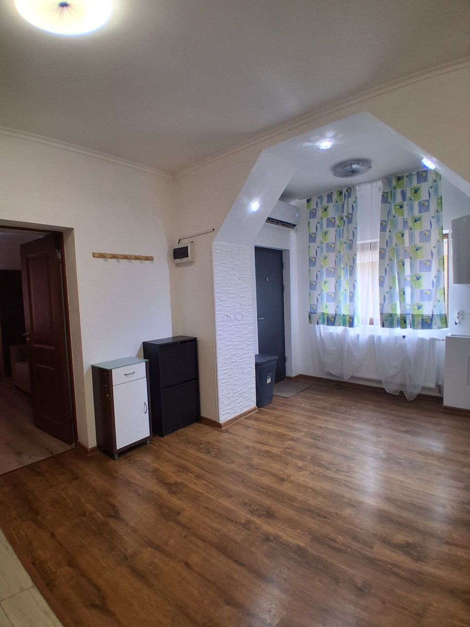 Cazare Muncitori / FIRME IN ORADEA -PRET 50 RON pers