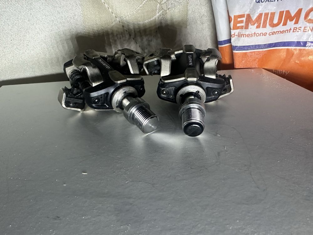 Garmini spd meter pover