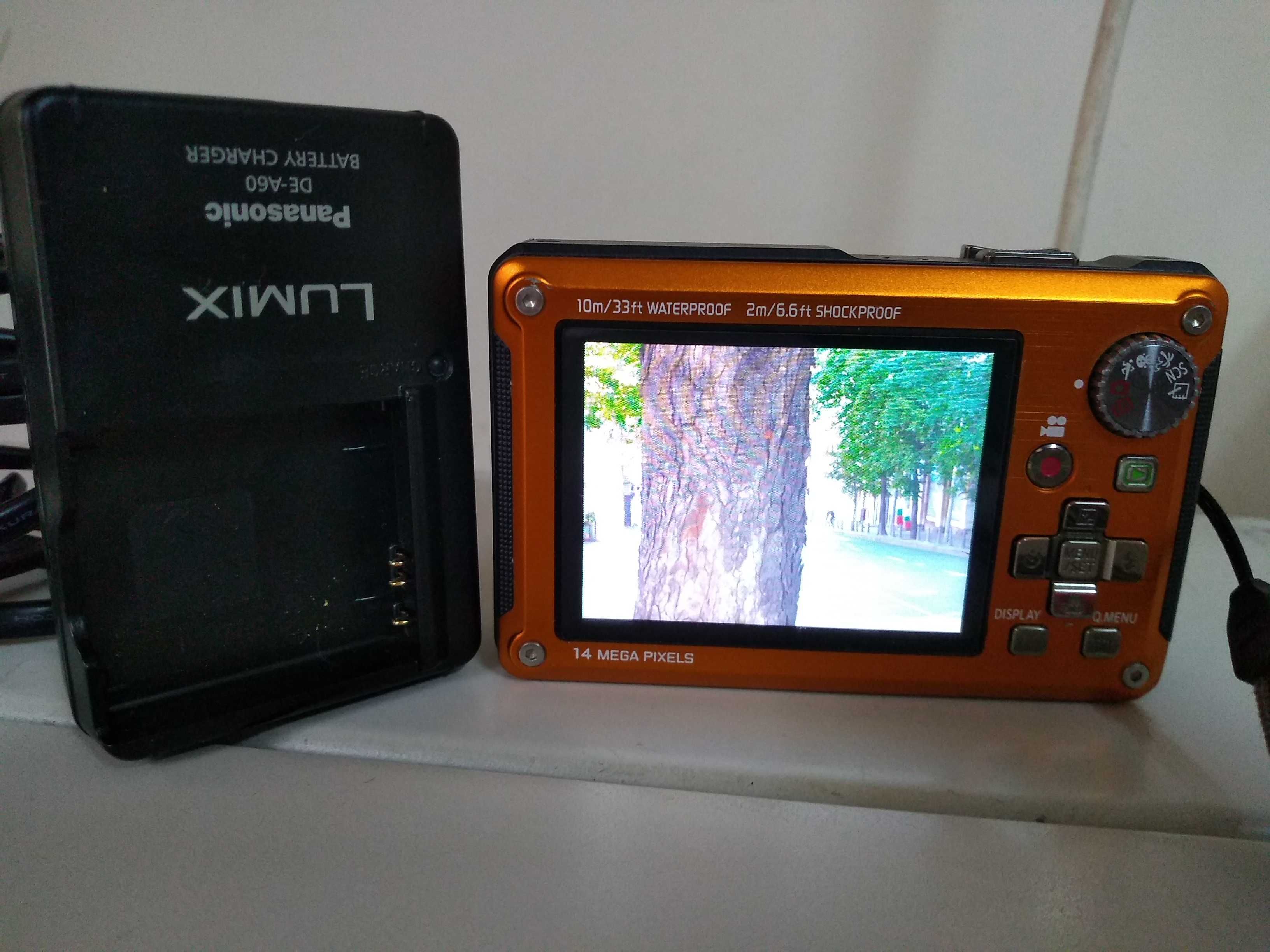 Продавам подводен Panasonic/LUMIX DMC-TS2