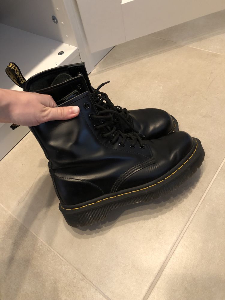 Bocanci Dr Martens damă mărimea 38