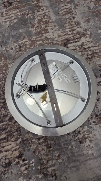 Lustră in stare impecabilă