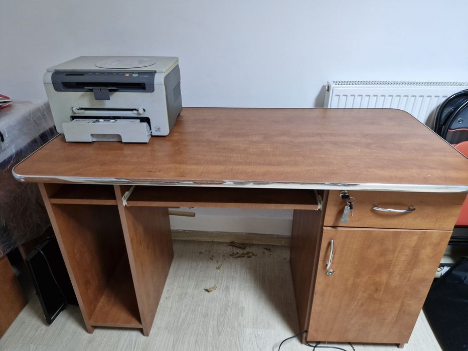 Birou de lucru în stare buna