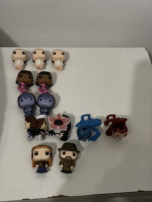 Stranger things kinder joy