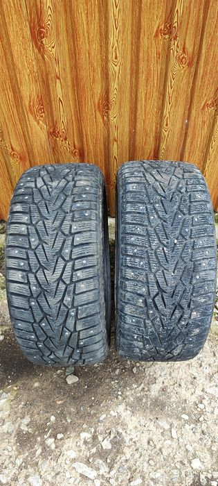 2 зимние шины Hakkapeliitta 7  R18 245/40R