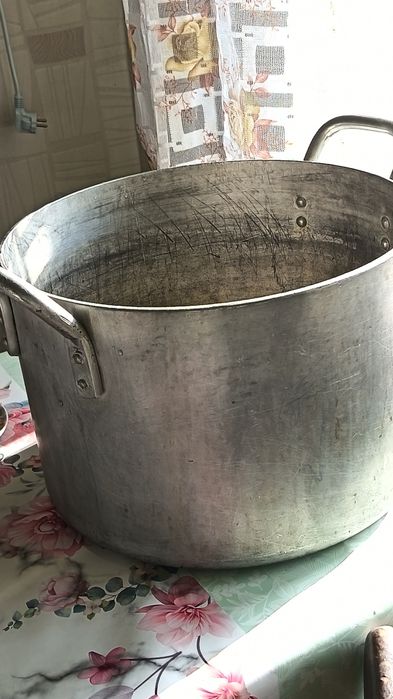 Продам алюминиевую кастрюлю, 20 л